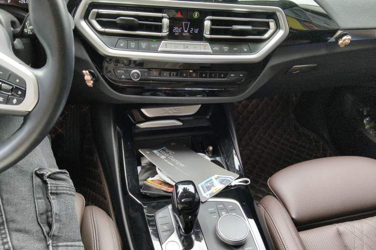 Used BMW X3 2022 Restyled xDrive25i M Sport Package Audio And AC Panel