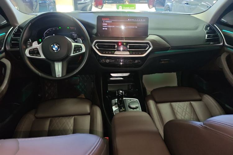 Used BMW X3 2022 Second Facelift xDrive30i Leading Edition M Night Sky Package Center Console