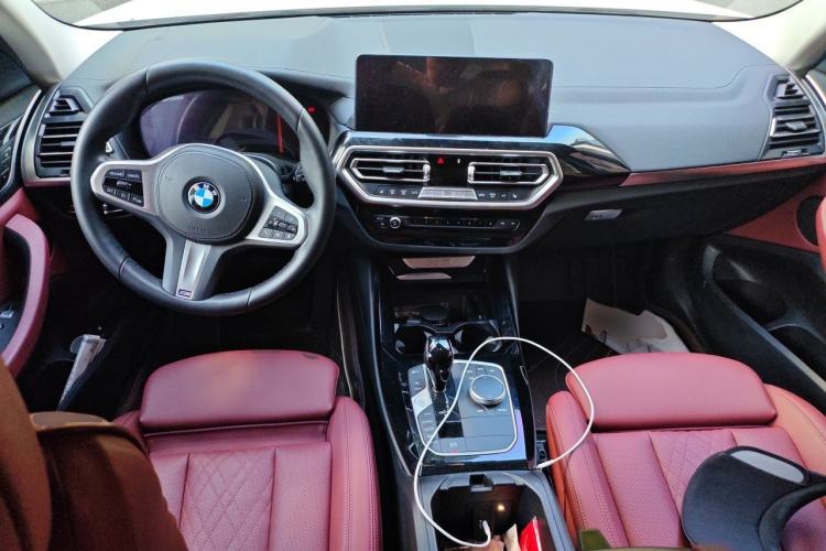 Used BMW X3 2022 xDrive25i M Sport Package Center Console