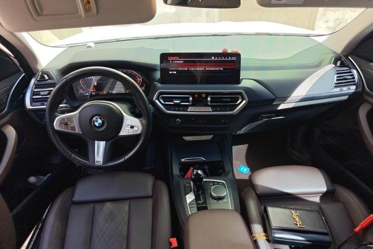 Used BMW X3 2022 xDrive25i M Sport Package Center Console