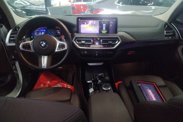 Used BMW X3 2022 xDrive30i Luxury Model M Night Sky Package Center Console
