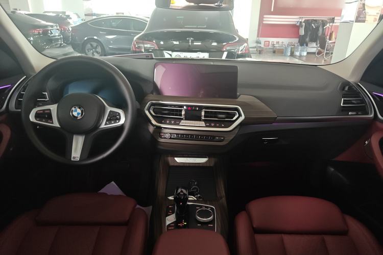 Used BMW X3 2022 xDrive25i M Sport Package Center Console