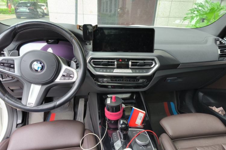 Used BMW X3 2022 xDrive30i Luxury Edition M Night Sky Package Center Console