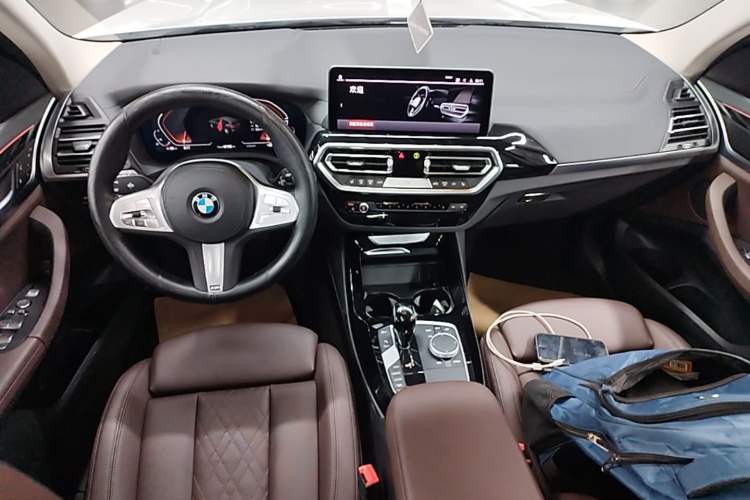 Used BMW X3 2022 Restyled xDrive25i M Sport Package Center Console