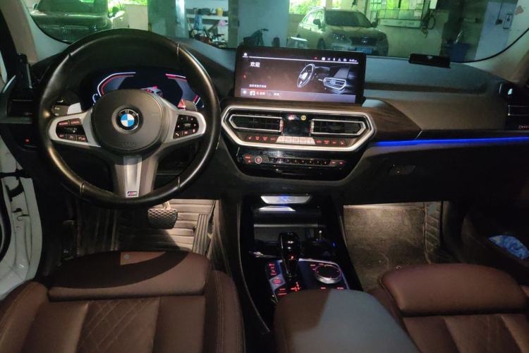 Used BMW X3 2022 Facelift xDrive30i Luxury Edition M Night Edition Package Center Console