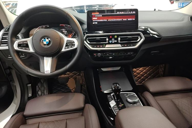Used BMW X3 2022 xDrive25i M Sport Package Center Console