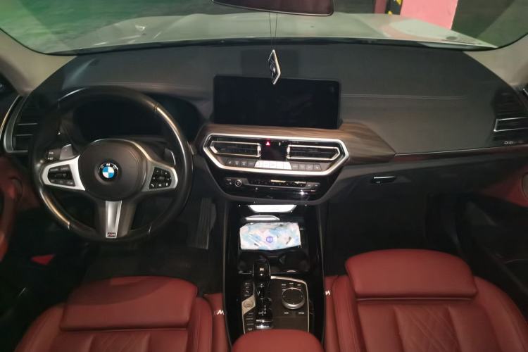 Used BMW X3 2022 Facelift xDrive30i Luxury Edition M Night Edition Package Center Console