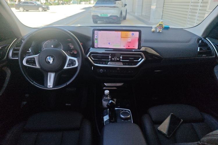 Used BMW X3 2022 xDrive25i M Sport Package Center Console