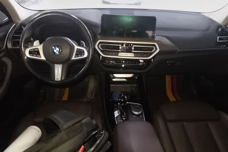 Used BMW X3 2022 xDrive30i Luxury Model M Night Sky Package Center Console