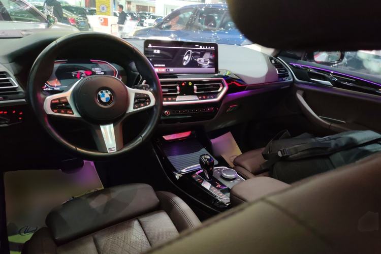 Used BMW X3 2022 xDrive25i M Sport Package Center Console