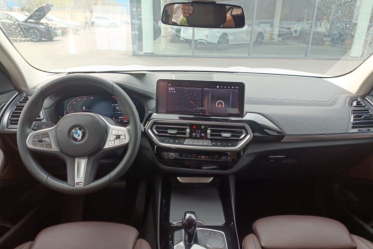 Used BMW X3 2022 Restyled xDrive25i M Sport Package Center Console