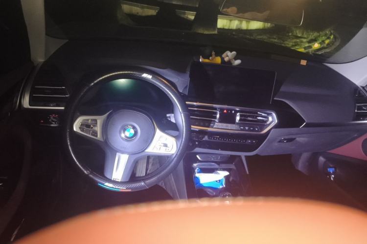 Used BMW X3 2022 xDrive25i M Sport Package Center Console