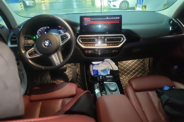 Used BMW X3 2022 xDrive25i M Sport Package Center Console