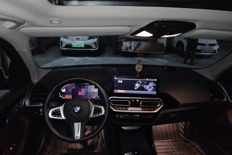 Used BMW X3 2022 xDrive25i M Sport Package Center Console