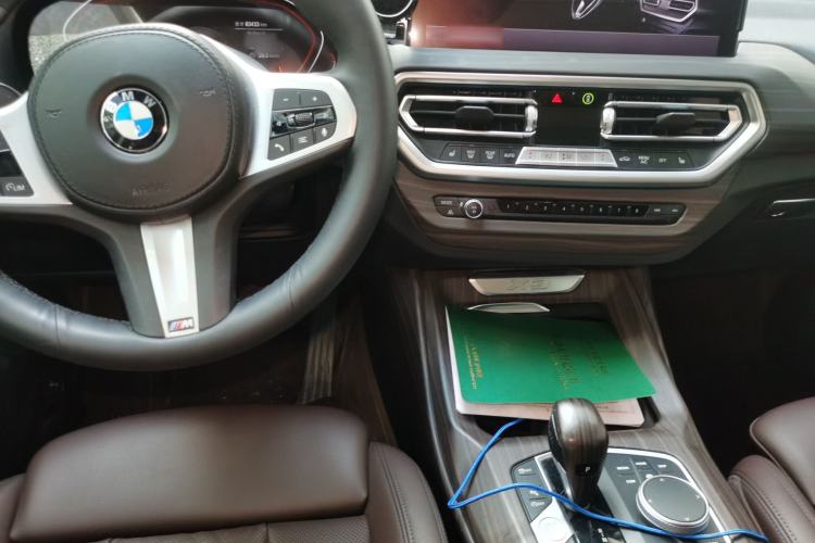 Used BMW X3 2022 xDrive25i M Sport Package Center Console