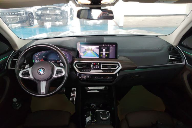 Used BMW X3 2022 xDrive30i Luxury Model M Night Sky Package Center Console