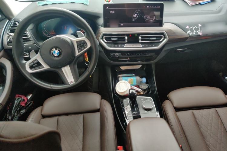 Used BMW X3 2022 xDrive30i Luxury Model M Night Sky Package Center Console
