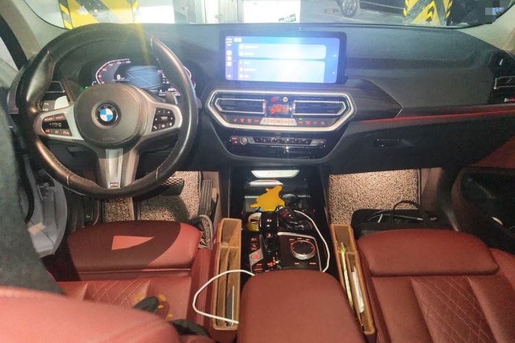 Used BMW X3 2022 Facelift xDrive30i Luxury Edition M Night Edition Package Center Console