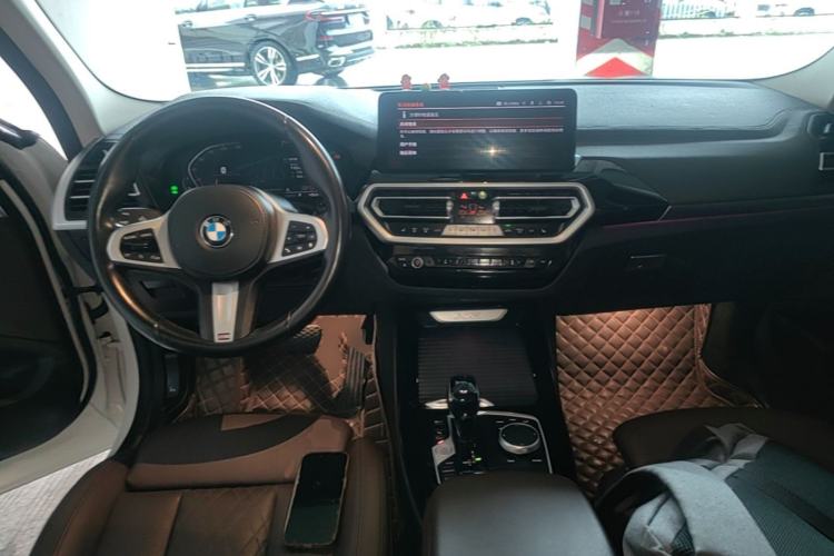 Used BMW X3 2022 xDrive25i M Sport Package Center Console