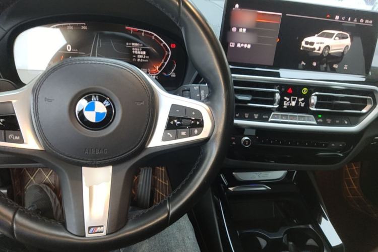 Used BMW X3 2022 xDrive25i M Sport Package Center Console