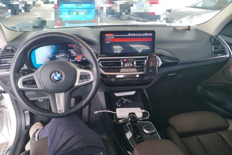 Used BMW X3 2022 xDrive25i M Sport Package Center Console