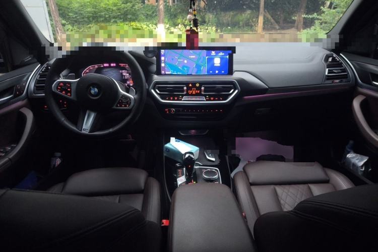 Used BMW X3 2022 Facelift xDrive30i Luxury Edition M Night Edition Package Center Console
