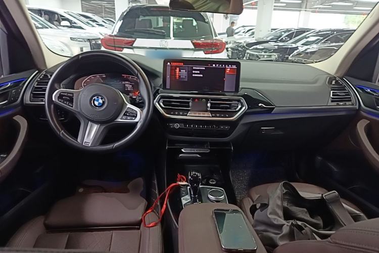 Used BMW X3 2022 xDrive25i M Sport Package Center Console