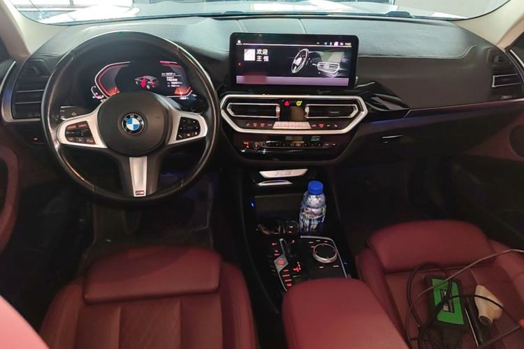 Used BMW X3 2022 xDrive25i M Sport Package Center Console