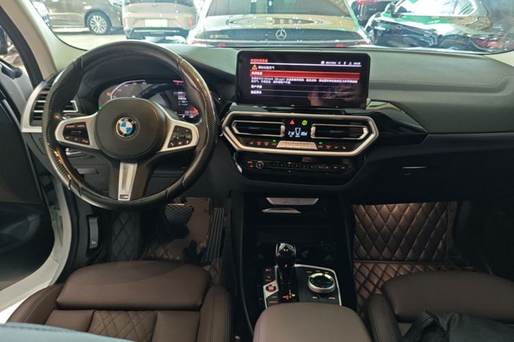 Used BMW X3 2022 xDrive25i M Sport Package Center Console