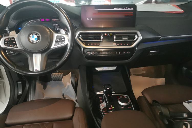 Used BMW X3 2022 Restyled xDrive30i Luxury Edition M Night Sky Package Center Console