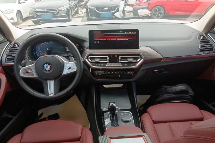 Used BMW X3 2022 Second Facelift xDrive30i Leading Edition M Night Sky Package Center Console