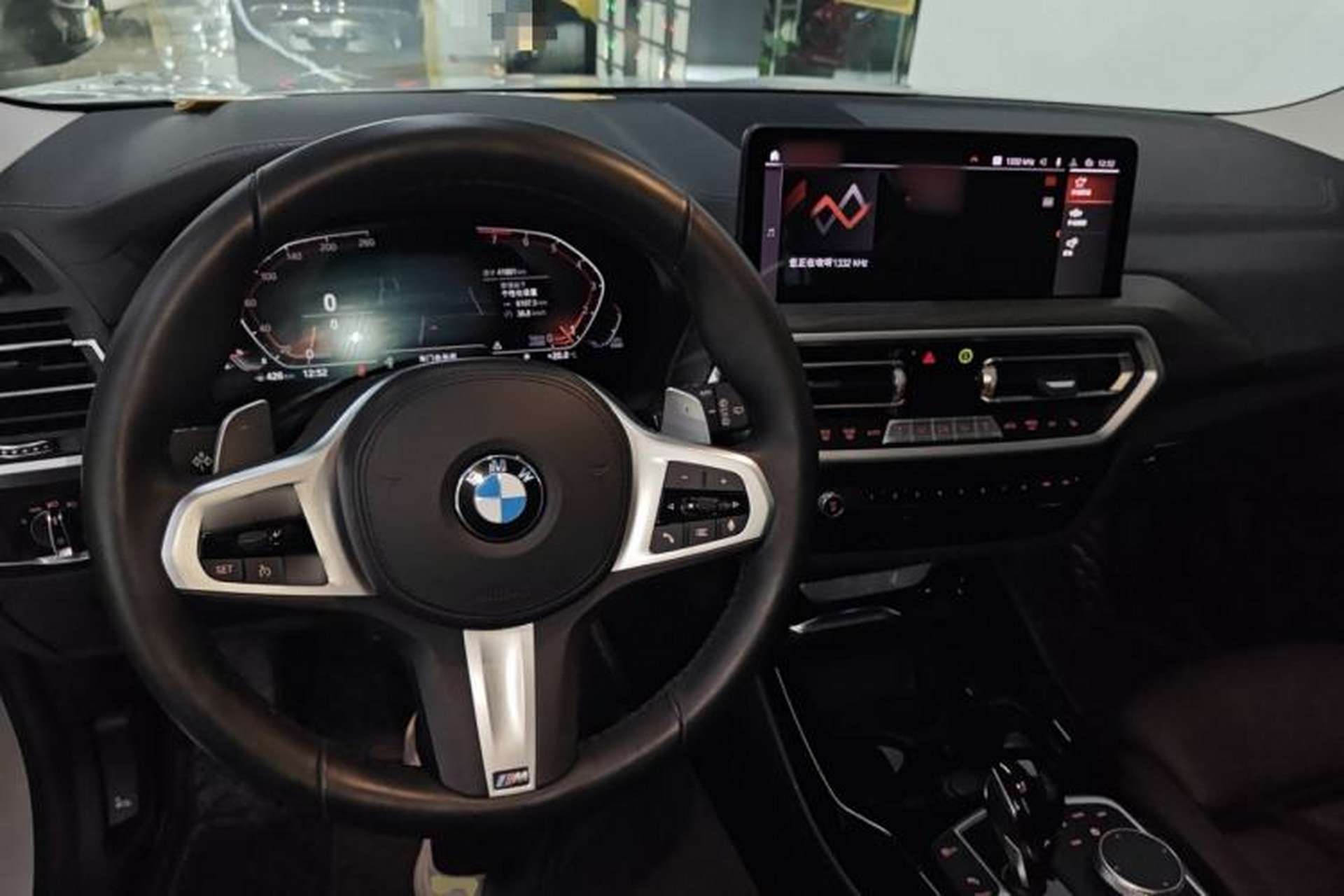 Used BMW X3 2022 xDrive30i Luxury Model M Night Sky Package Center Console