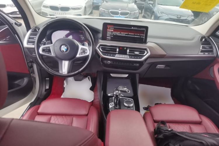 Used BMW X3 2022 xDrive30i Luxury Model M Night Sky Package Center Console