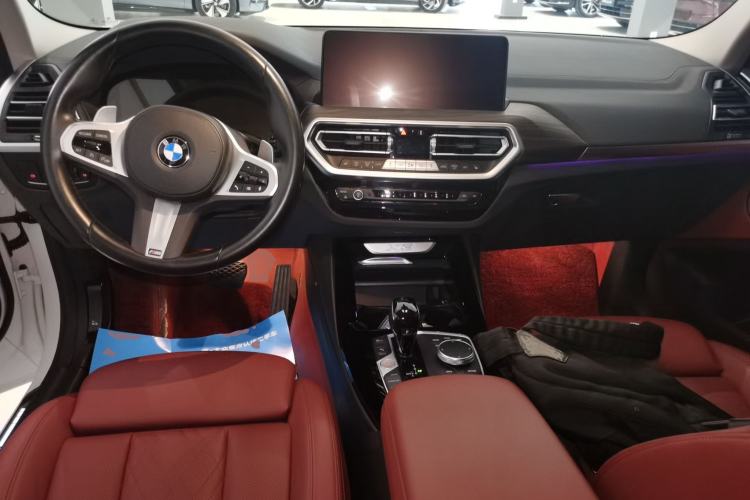 Used BMW X3 2022 xDrive30i Luxury Model M Night Sky Package Center Console