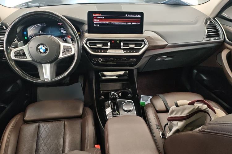 Used BMW X3 2022 Facelift xDrive30i Luxury Edition M Night Edition Package Center Console