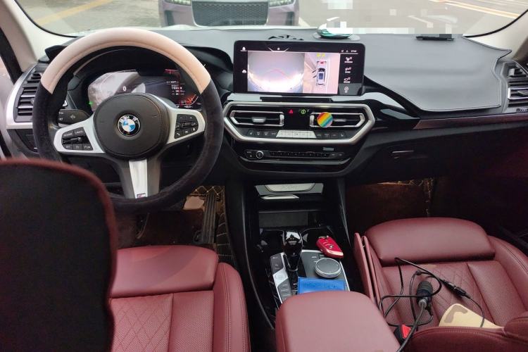 Used BMW X3 2022 xDrive25i M Sport Package Center Console