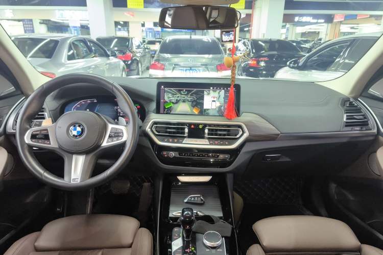 Used BMW X3 2022 xDrive30i Luxury Edition M Night Sky Package Center Console