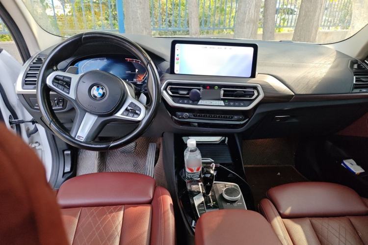 Used BMW X3 2022 xDrive30i Luxury Model M Night Sky Package Center Console