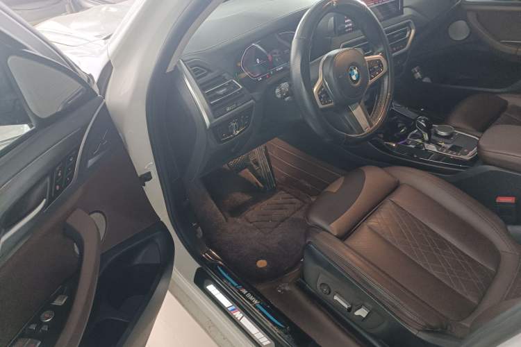 Used BMW X3 2022 xDrive30i Luxury Model M Night Sky Package Driver Seat