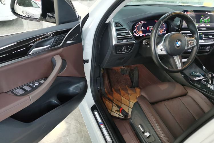 Used BMW X3 2022 Restyled xDrive25i M Sport Package Driver Seat