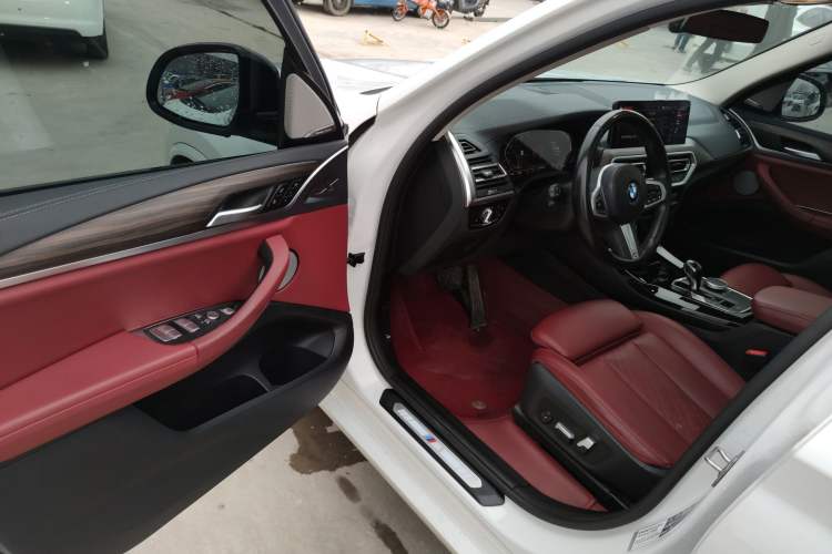 Used BMW X3 2022 xDrive30i Luxury Model M Night Sky Package Driver Seat