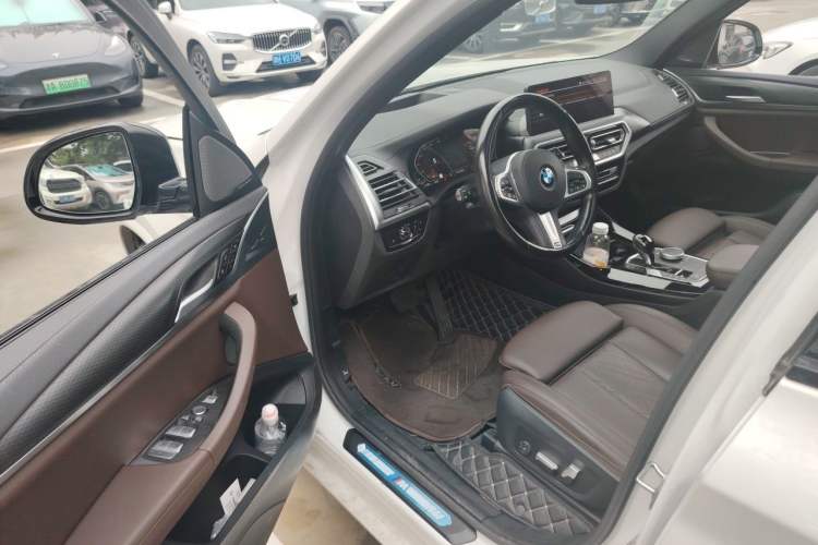 Used BMW X3 2022 Restyled xDrive30i Luxury Edition M Night Sky Package Driver Seat