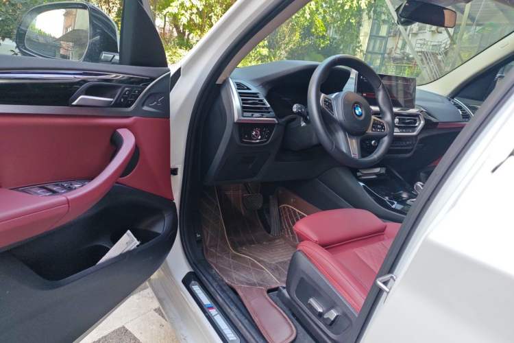 Used BMW X3 2022 xDrive25i M Sport Package Driver Seat