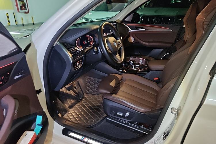 Used BMW X3 2022 Facelift xDrive30i Luxury Edition M Night Edition Package Driver Seat