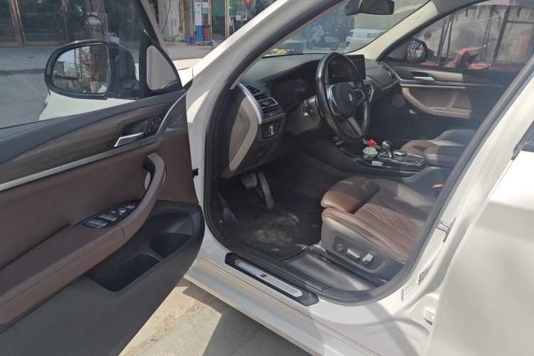 Used BMW X3 2022 xDrive30i Luxury Model M Night Sky Package Driver Seat