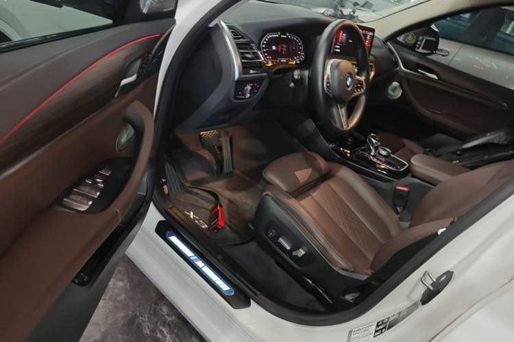 Used BMW X3 2022 xDrive30i Luxury Model M Night Sky Package Driver Seat