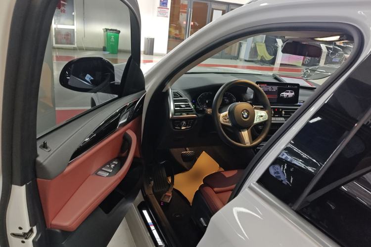 Used BMW X3 2022 Restyled xDrive25i M Sport Package Driver Seat