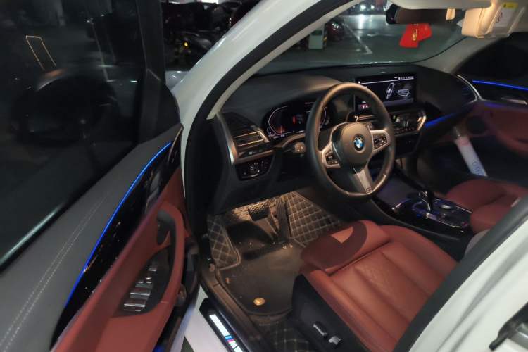 Used BMW X3 2022 Restyled xDrive25i M Sport Package Driver Seat