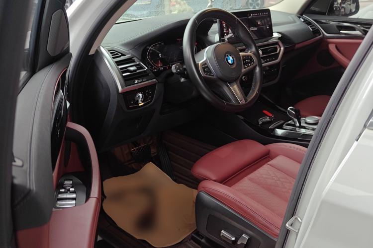 Used BMW X3 2022 xDrive25i M Sport Package Driver Seat