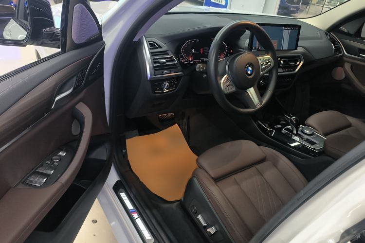 Used BMW X3 2022 Facelift xDrive30i Luxury Edition M Night Edition Package Driver Seat